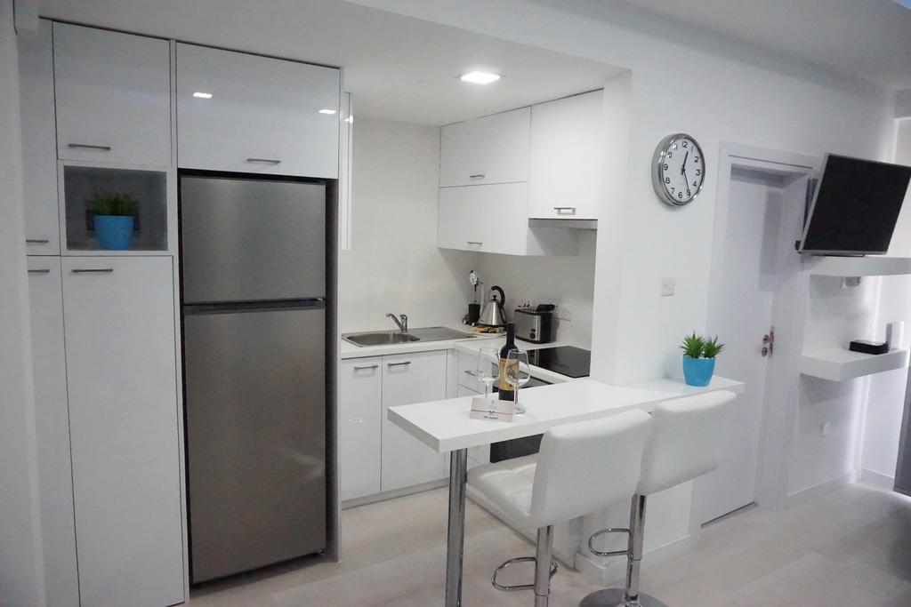Lazuli Beach Apartment 209 Larnaca Exterior foto